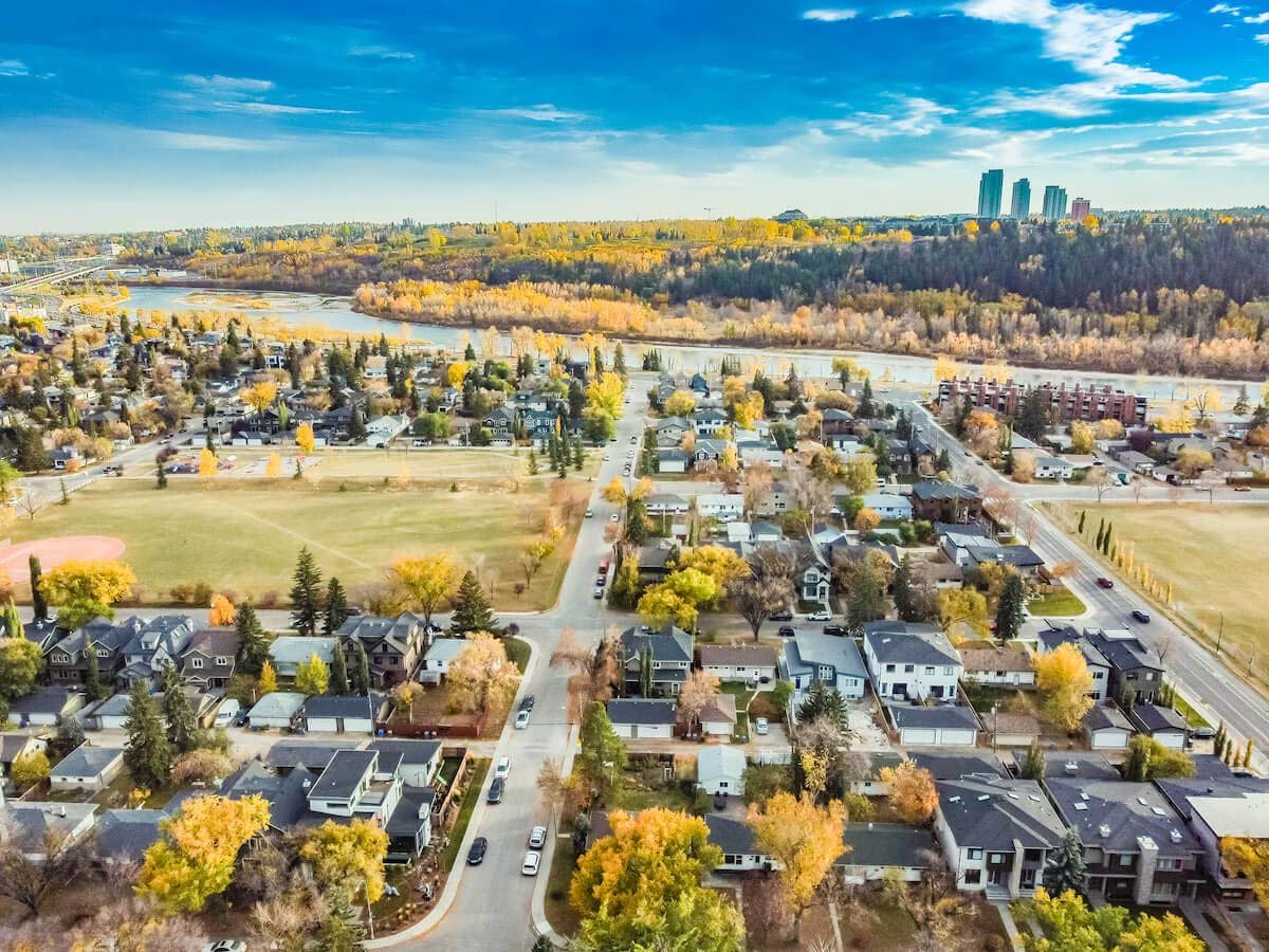 Moving to Calgary: A Practical Guide to Choosing Your Next Community
