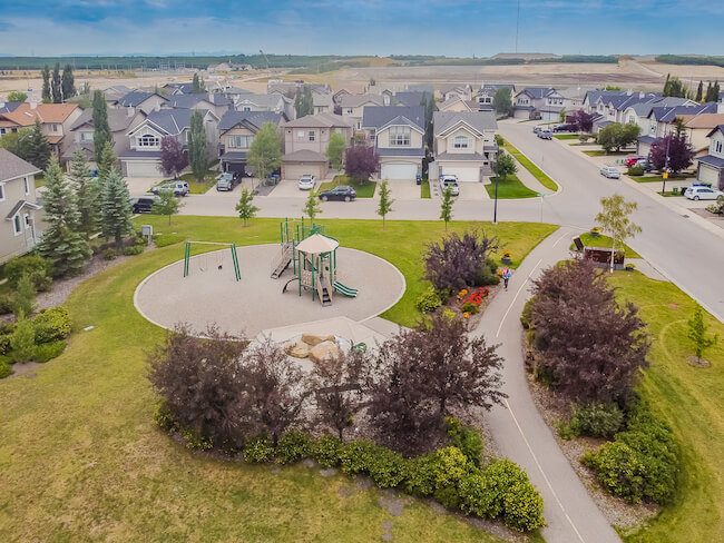 Cougar Ridge neighbourhood in Calgary