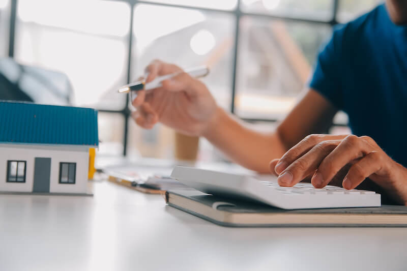 Mortgage refinance application and calculation process